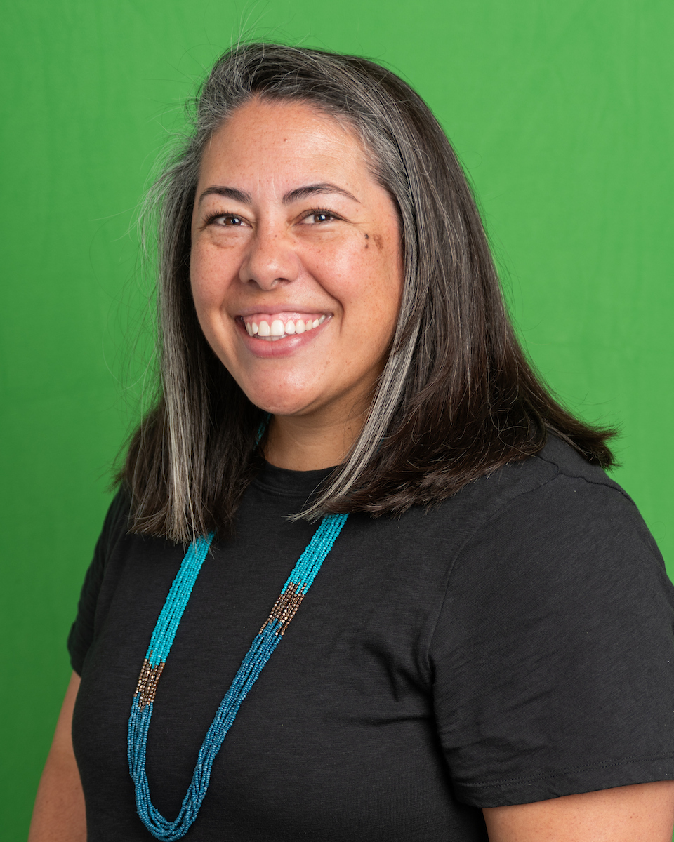 Dr. Victoria Serna