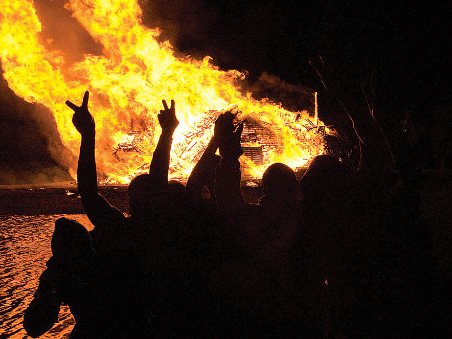 Homecoming UNT Bonfire